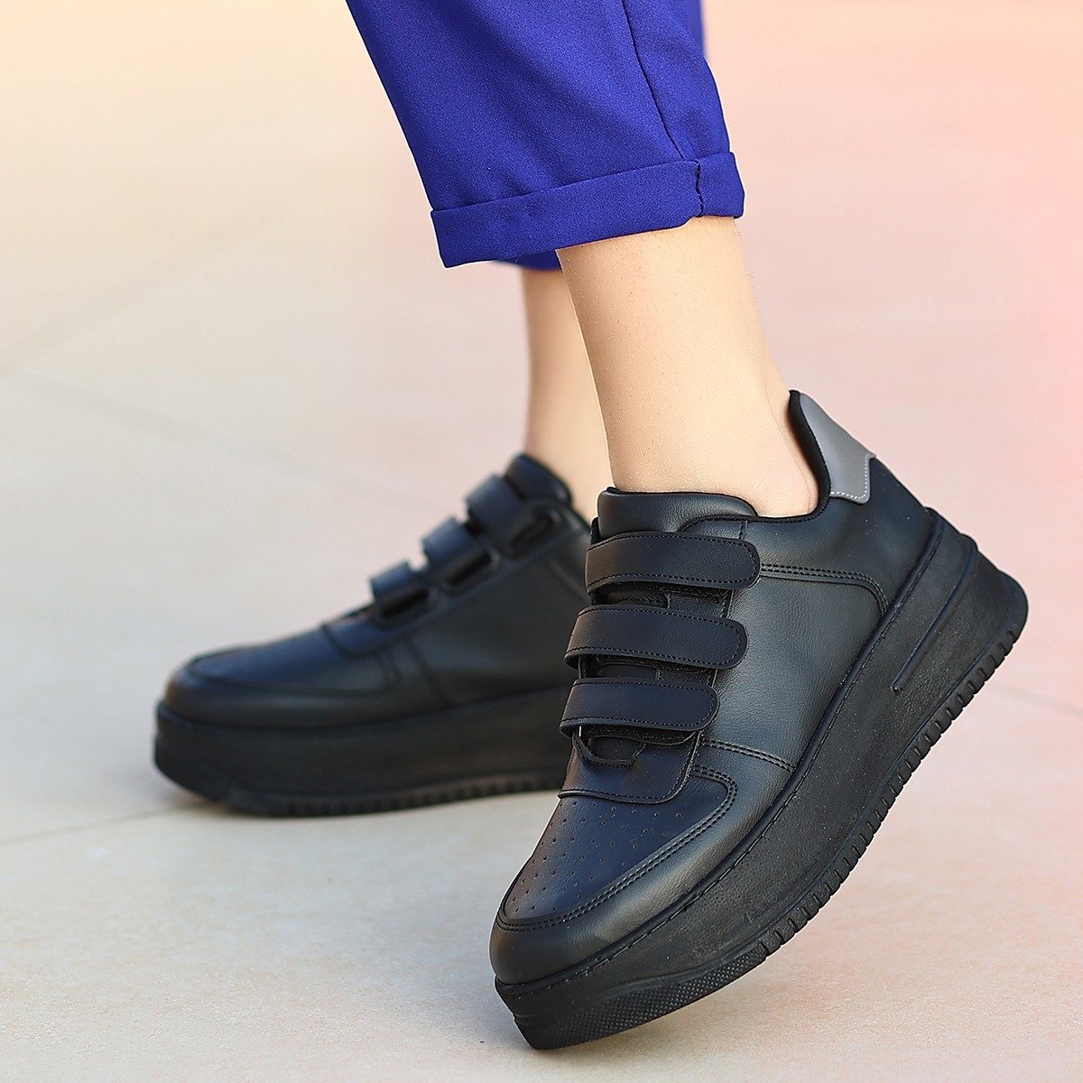 CLZ741 - Siyah Cilt Gri Detaylı Spor Ayakkabı