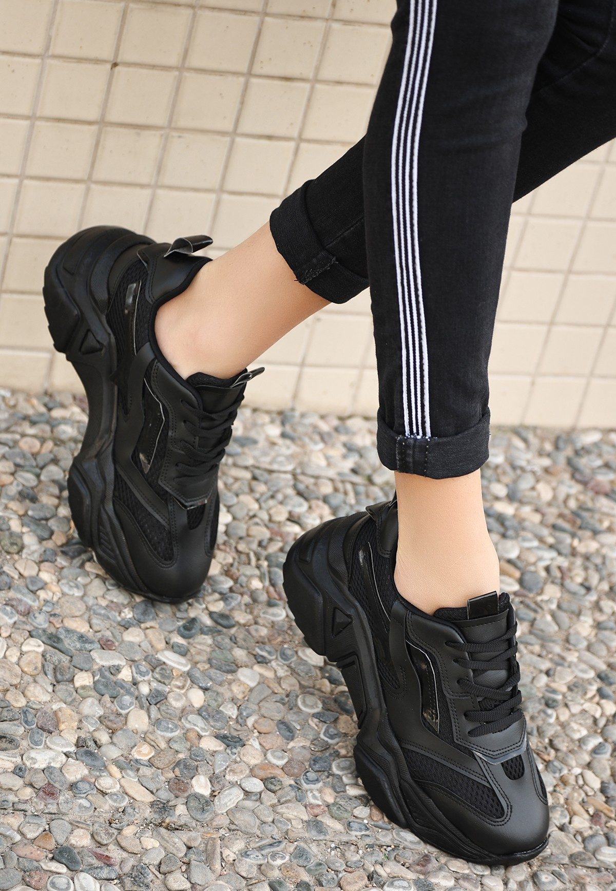 CLZ741 - Siyah Cilt Bağcıklı Spor Ayakkabı