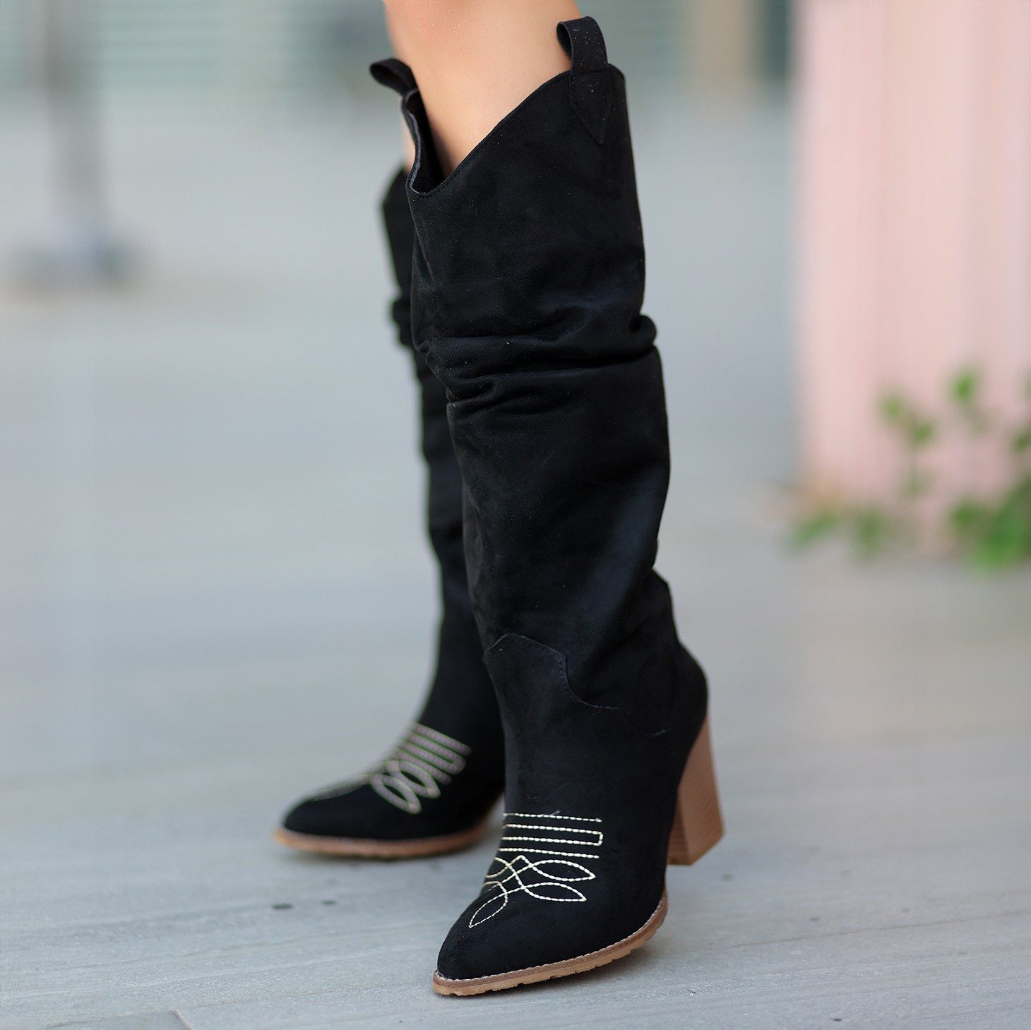 CLZ943 Siyah Süet Topuklu Çizme