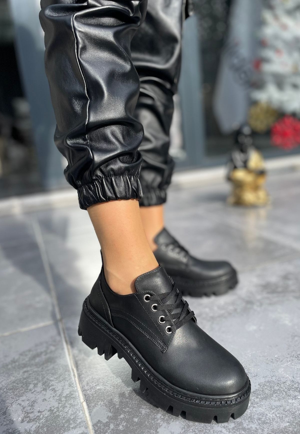 CLZ943 Siyah Cilt Bağcıklı Oxford Ayakkabı