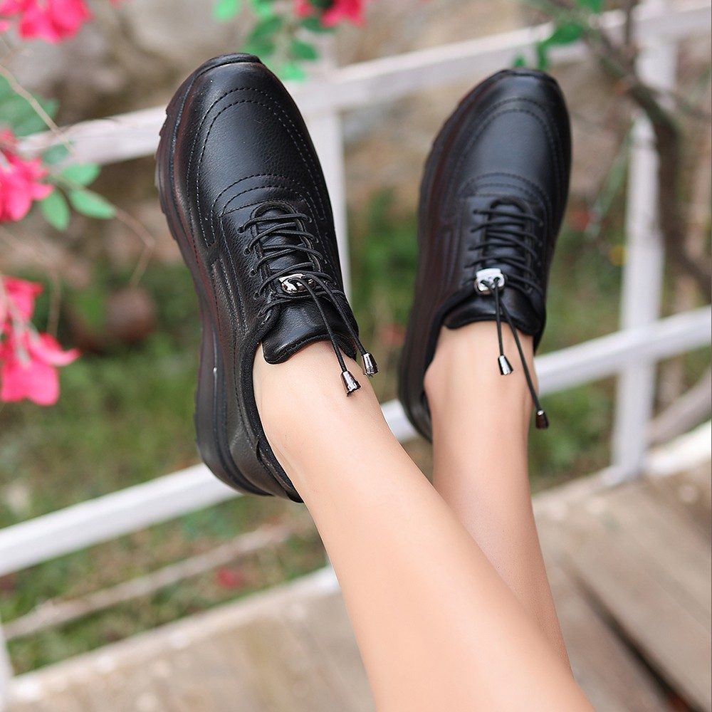 CLZ943 Siyah Cilt  Bağcıklı Spor Ayakkabı