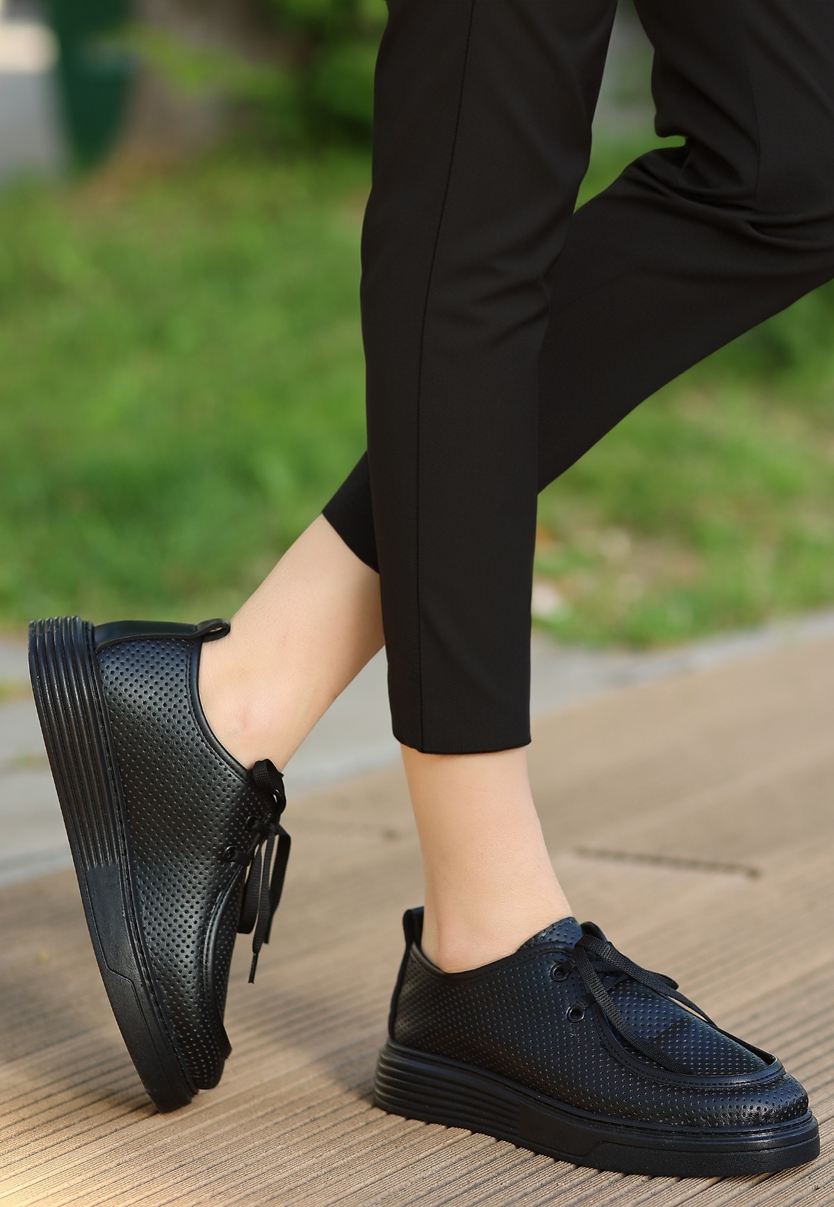 CLZ943 Siyah Cilt Bağcıklı Spor Ayakkabı
