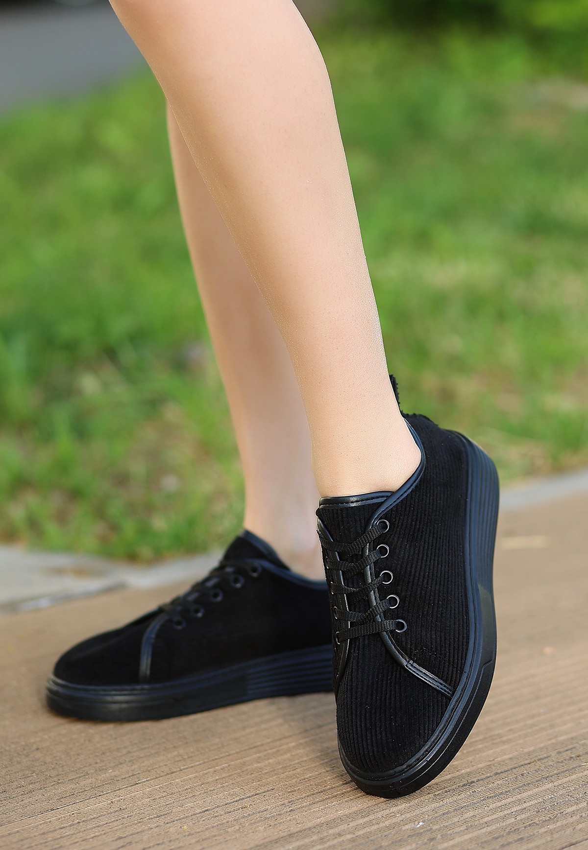 CLZ943 Siyah Kadife Bağcıklı Spor Ayakkabı