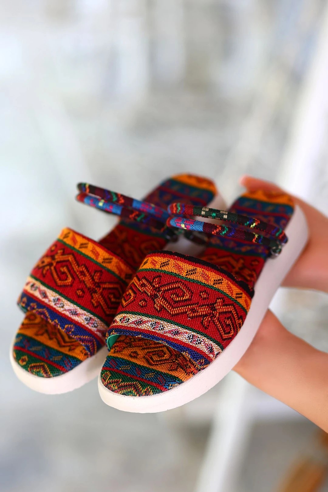 CLZ943 Kilim Desenli Sandalet