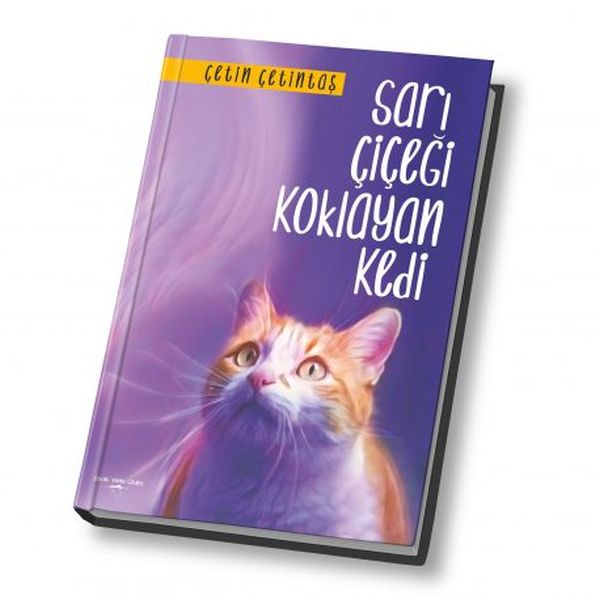 Sarı Çiçeği Koklayan Kedi Sarı Çiçeği Koklayan Kedi