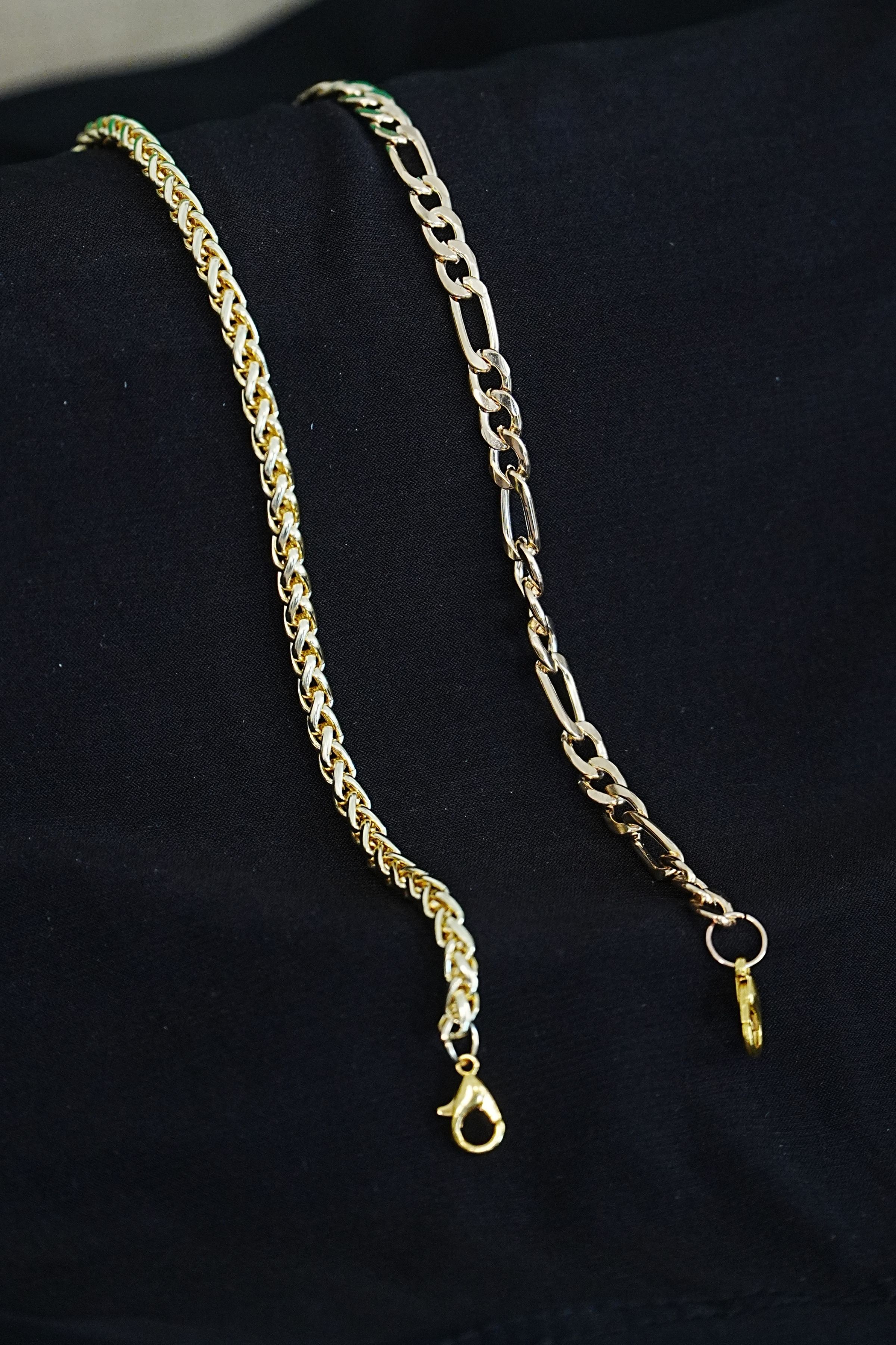 Kombin Bileklik Gold Renk Şavin ve Burgu Model Kombin Bileklik Gold Renk Şavin ve Burgu Model