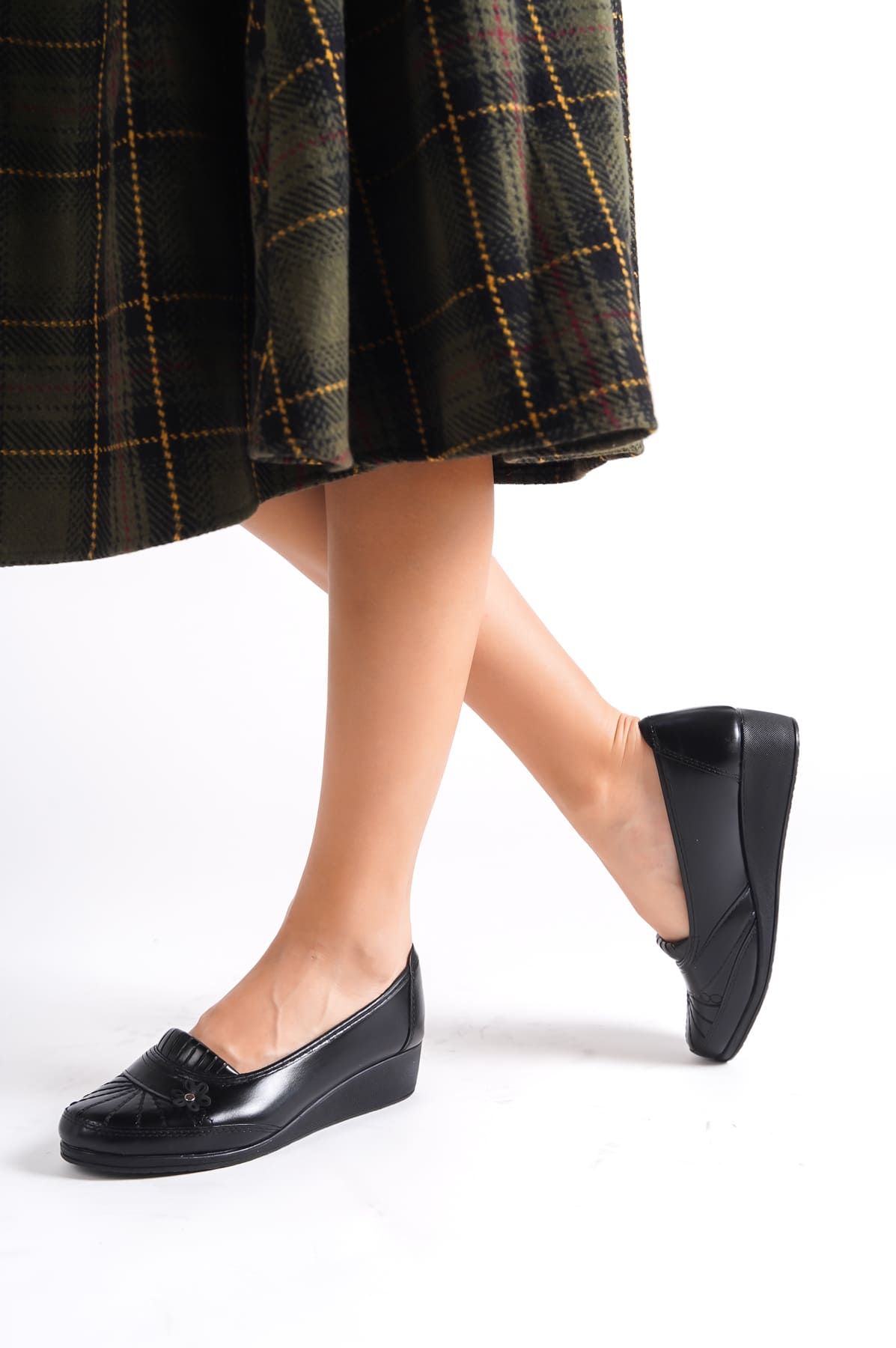 CLZ948  Ortopedik Rahat Taban Kurdele Detaylı Klasik Babet Anne Ayakkabısı ST Siyah