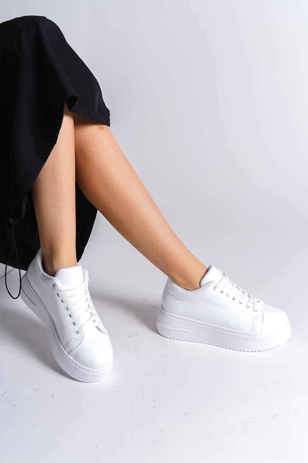 CLZ948  Bağcıklı Ortopedik Taban Kadın Sneaker Ayakkabı BT Beyaz