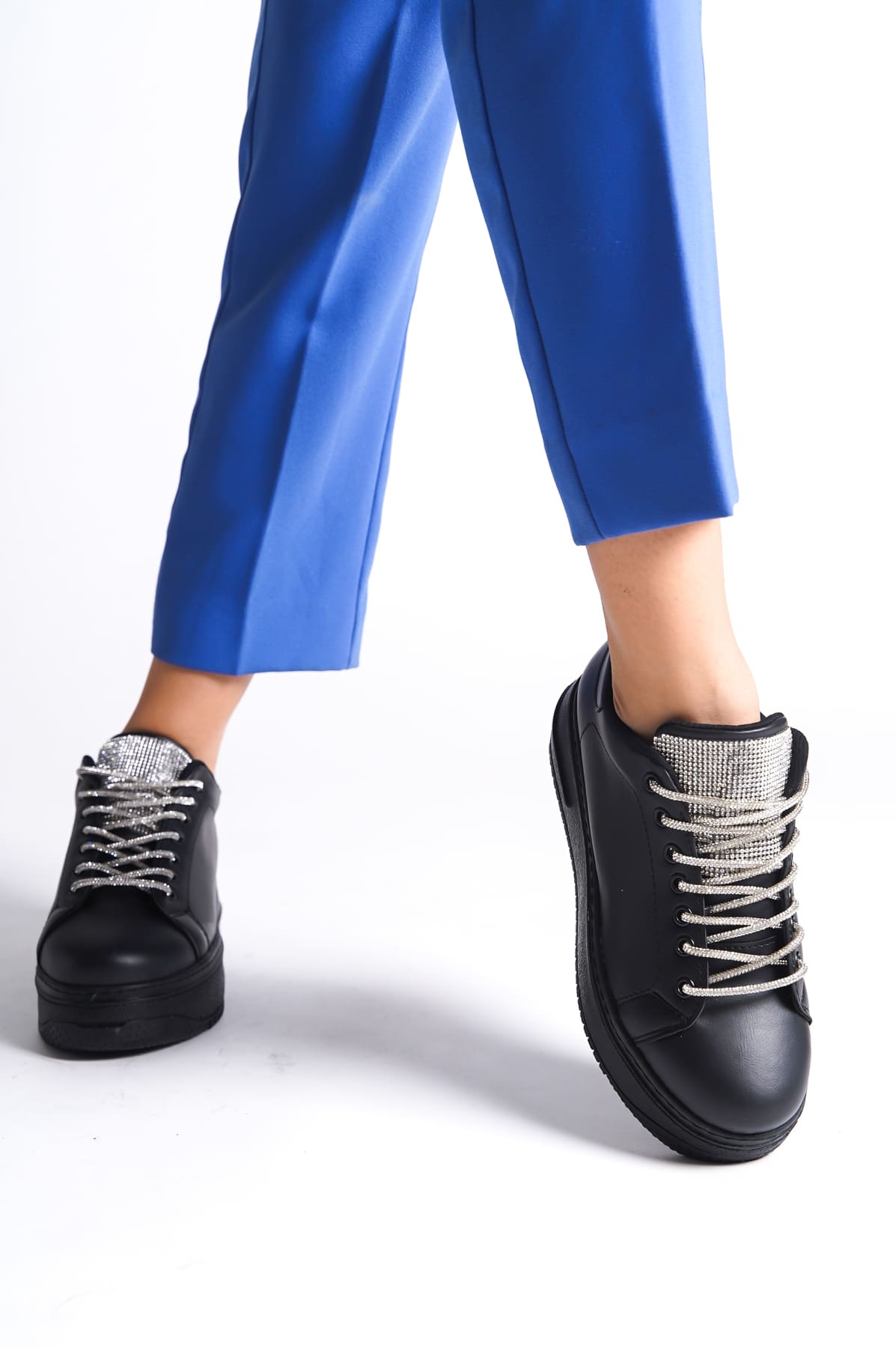 CLZ948  Bağcıklı Ortopedik Taban Taşlı Kadın Sneaker Ayakkabı ST Siyah