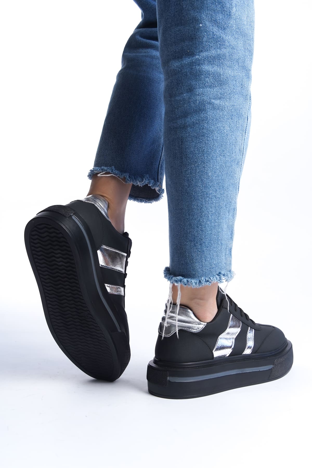 DIAS Bağcıklı Ortopedik Taban Kadın Sneaker Ayakkabı  Siyah/Gümüş