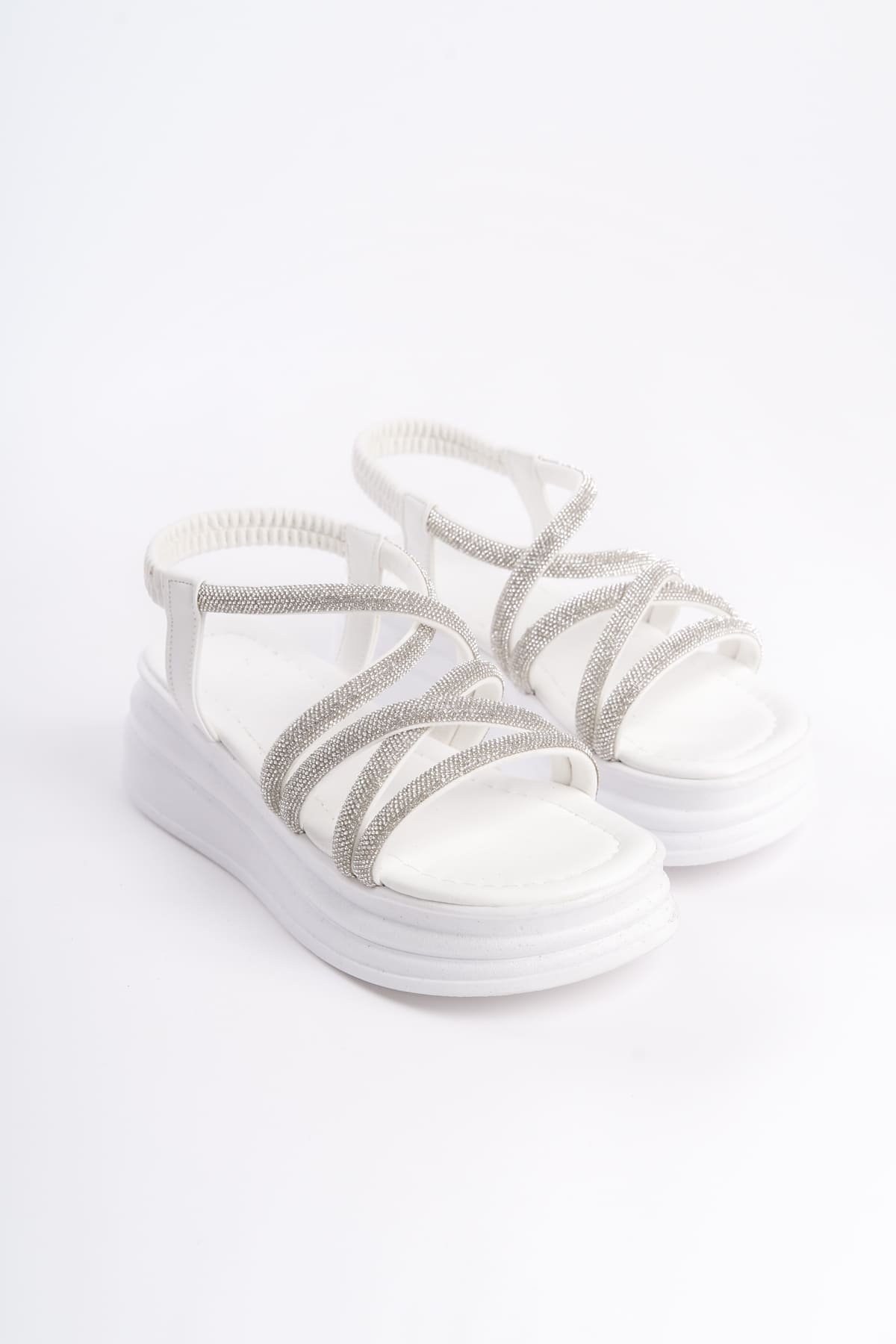 CLZ948  Lastikli Taşlı Şeritli Ortopedik Taban Kadın Sandalet BT Beyaz