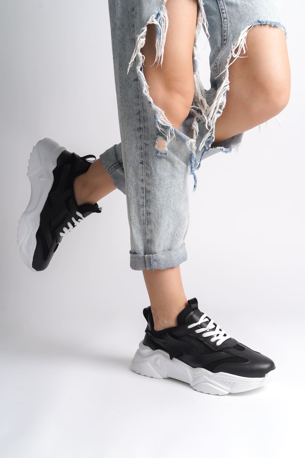 CLZ948  Bağcıklı Ortopedik Taban Triko Detaylı Kadın Spor Ayakkabı BT Siyah