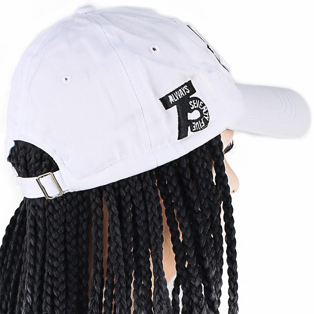 CLZ201 Beyaz Şapkalı Örgü Peruk / Siyah / Açık Gri Ombreli