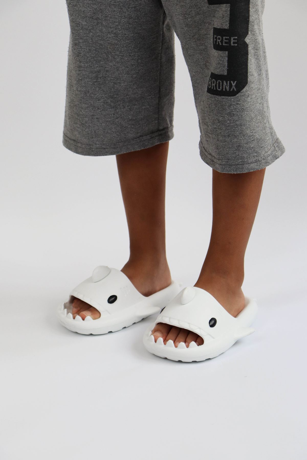 Köpekbalığı Beyaz Unisex Tam Ortopedik Terlik Shark Slides Cocuk Köpekbalığı Beyaz Unisex Tam Ortopedik Terlik Shark Slides Cocuk