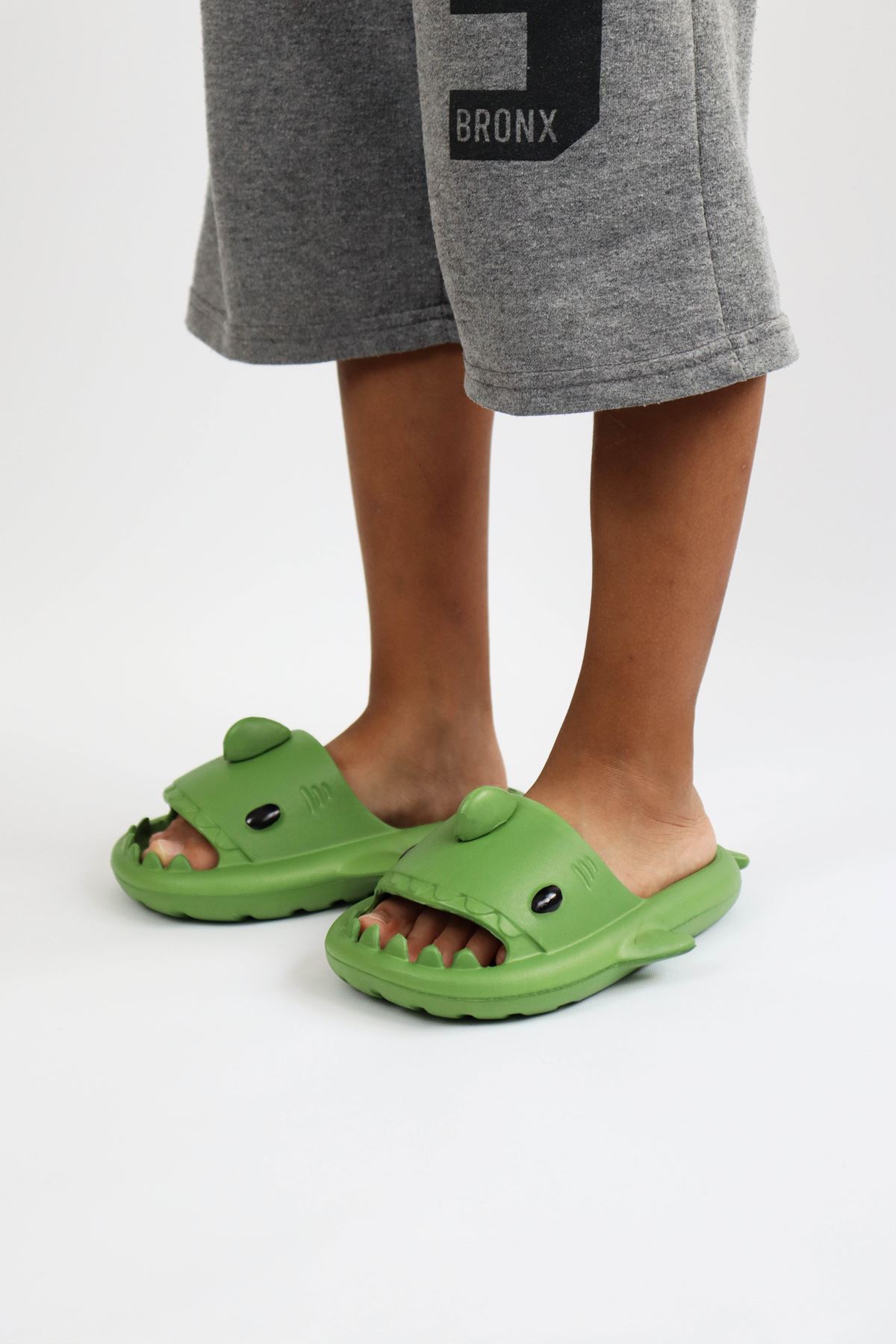 Köpekbalığı Haki Unisex Tam Ortopedik Terlik Shark Slides Köpekbalığı Haki Unisex Tam Ortopedik Terlik Shark Slides