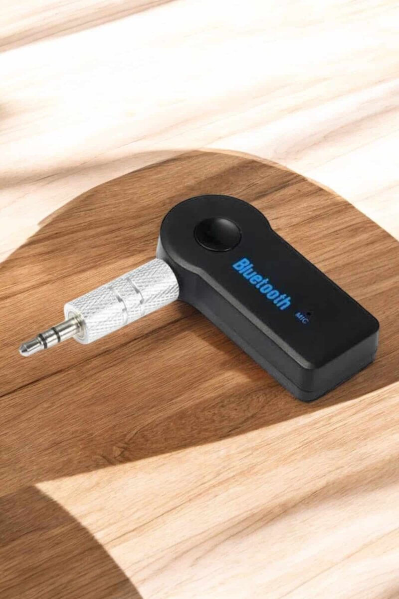 Bluetooth Araç Kiti Bt 350 Aux Çıkışlı Tüm Araçlara Uyumlu Bluetooth Araç Kiti Bt 350 Aux Çıkışlı Tüm Araçlara Uyumlu