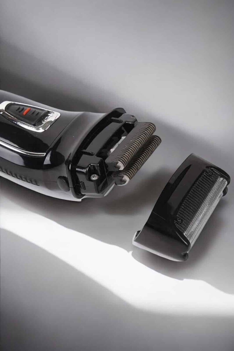 Şarjlı Paslanmaz Çelik Bıçaklı ve Kablosuz Saç Sakal Tıraş Makinesi Şarjlı Paslanmaz Çelik Bıçaklı ve Kablosuz Saç Sakal Tıraş Makinesi