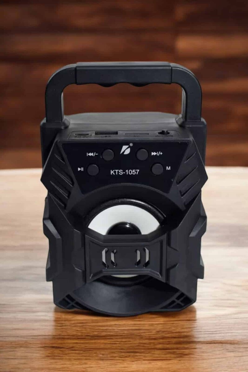 Yüksek Performanslı Bluetooth Hoparlör Kablosuz Taşınabilir Yüksek Performanslı Bluetooth Hoparlör Kablosuz Taşınabilir