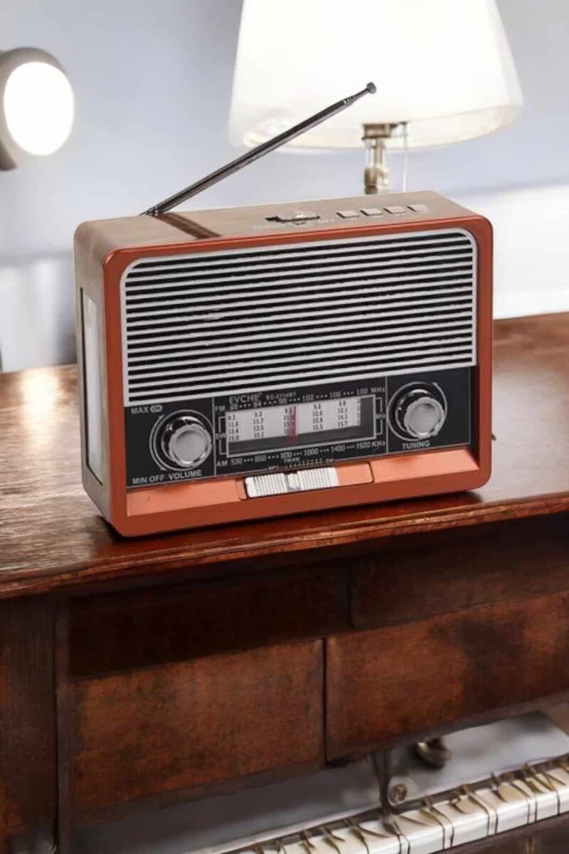 Nostaljik Radyo USB,AUX Ve SD Kart Girişli Bluetooth Bağlantılı Nostaljik Radyo USB,AUX Ve SD Kart Girişli Bluetooth Bağlantılı