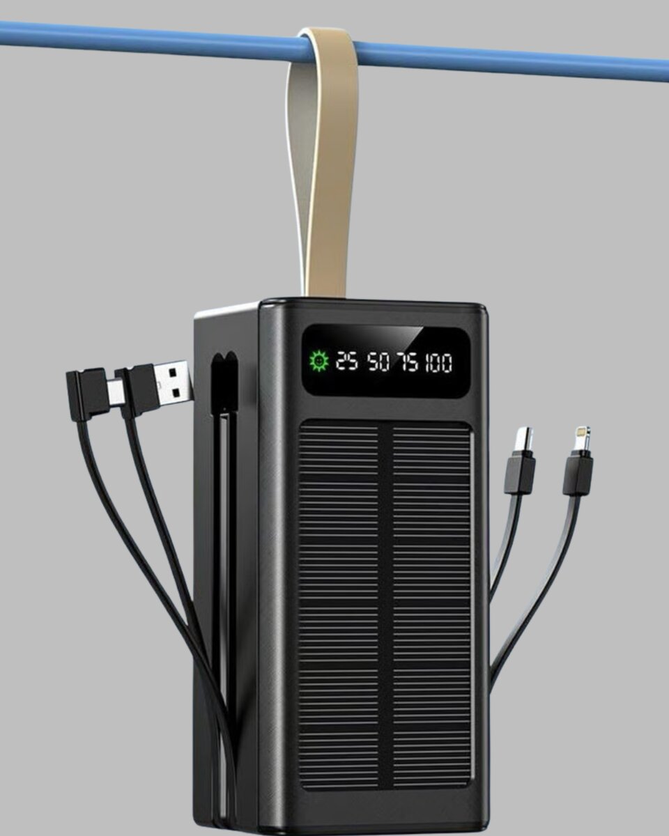 Kamp ve Outdoor Kullanıma Uygun Güneş Panelli Powerbank Kamp ve Outdoor Kullanıma Uygun Güneş Panelli Powerbank