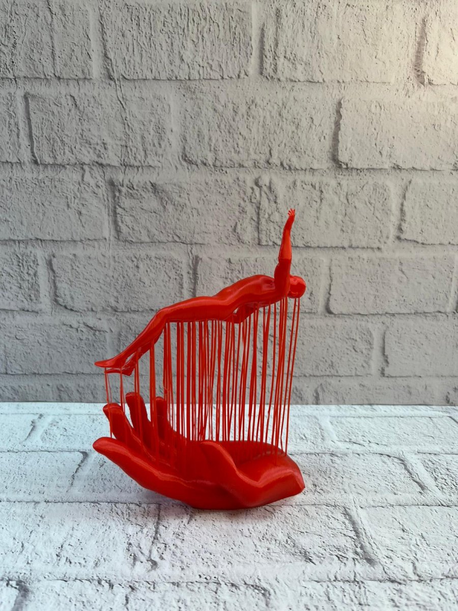3D El Üzerinde İnsan Figürü Kırmızı Sanatsal Masa Üstü Dekor 12x18 cm 3D El Üzerinde İnsan Figürü Kırmızı Sanatsal Masa Üstü Dekor 12x18 cm