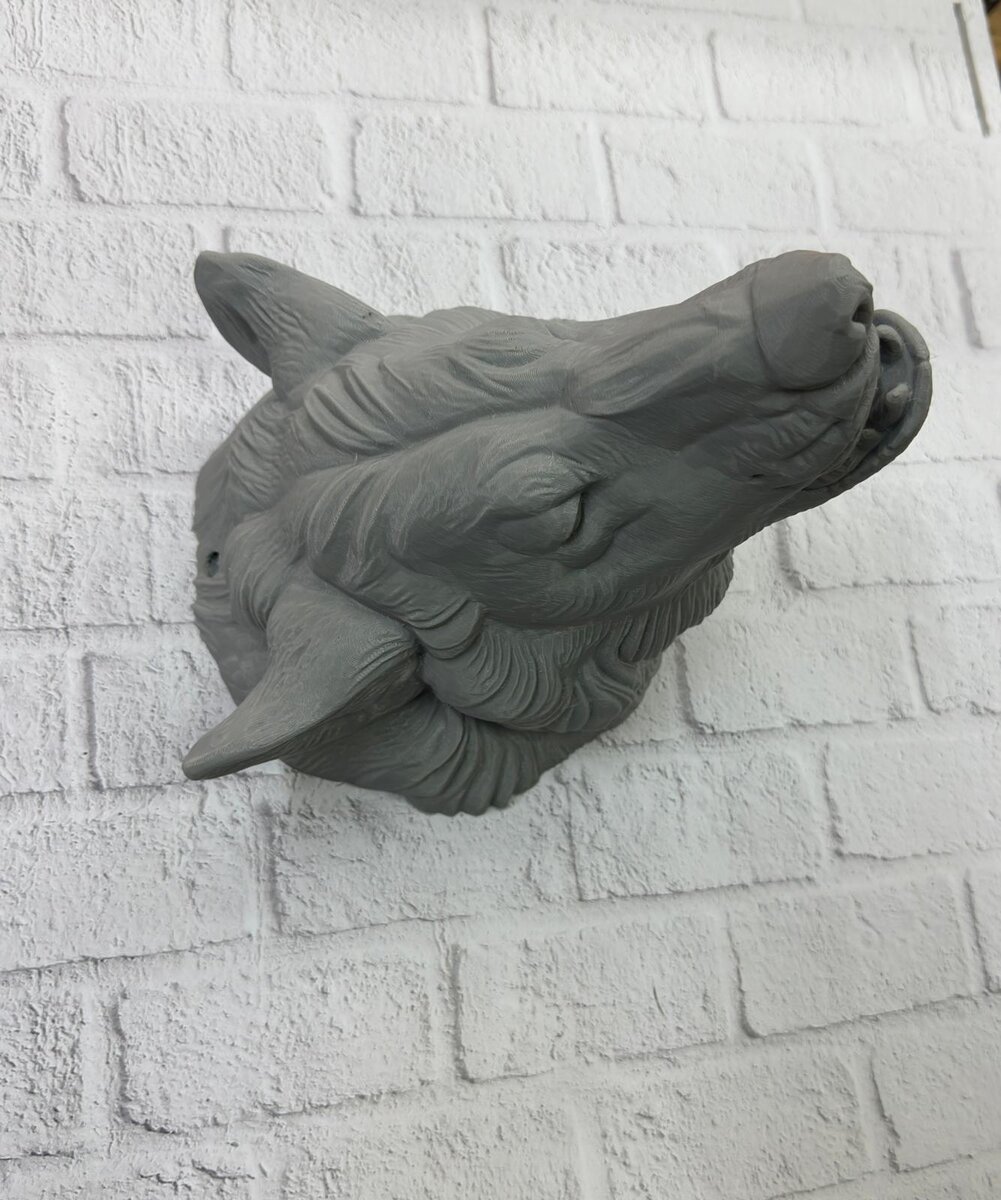 Gri Kurt Duvar Biblosu Güçlü Detaylı Dekoratif Tasarım 25x19 cm Gri Kurt Duvar Biblosu Güçlü Detaylı Dekoratif Tasarım 25x19 cm