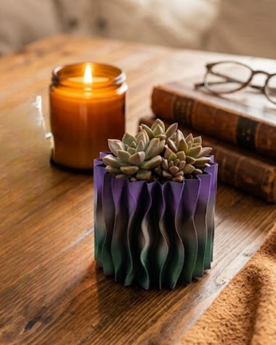 Minimalist Dalgalı Tasarımlı Mor Dekoratif 3D Vazo Masa Dekoru Minimalist Dalgalı Tasarımlı Mor Dekoratif 3D Vazo Masa Dekoru
