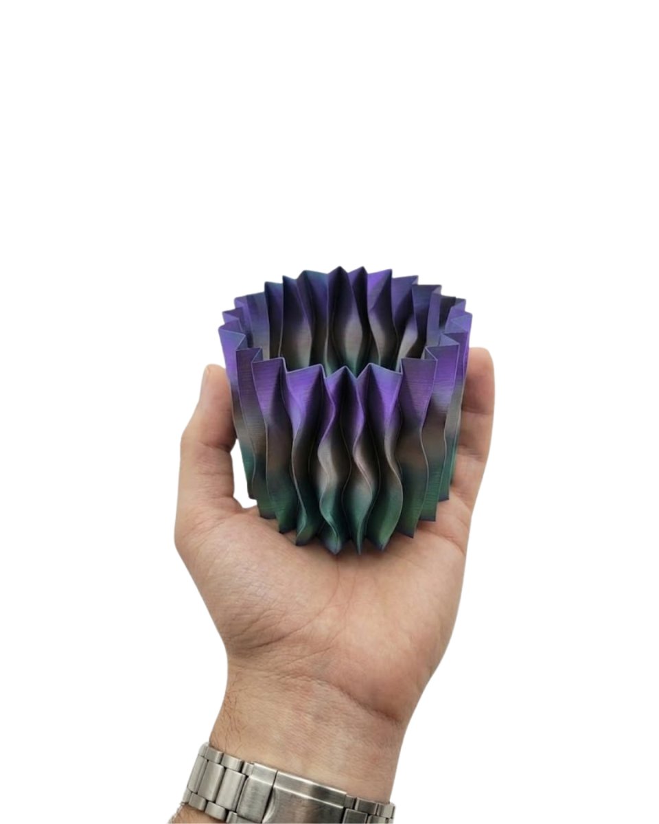 Minimalist Dalgalı Tasarımlı Mor Dekoratif 3D Vazo Masa Dekoru Minimalist Dalgalı Tasarımlı Mor Dekoratif 3D Vazo Masa Dekoru