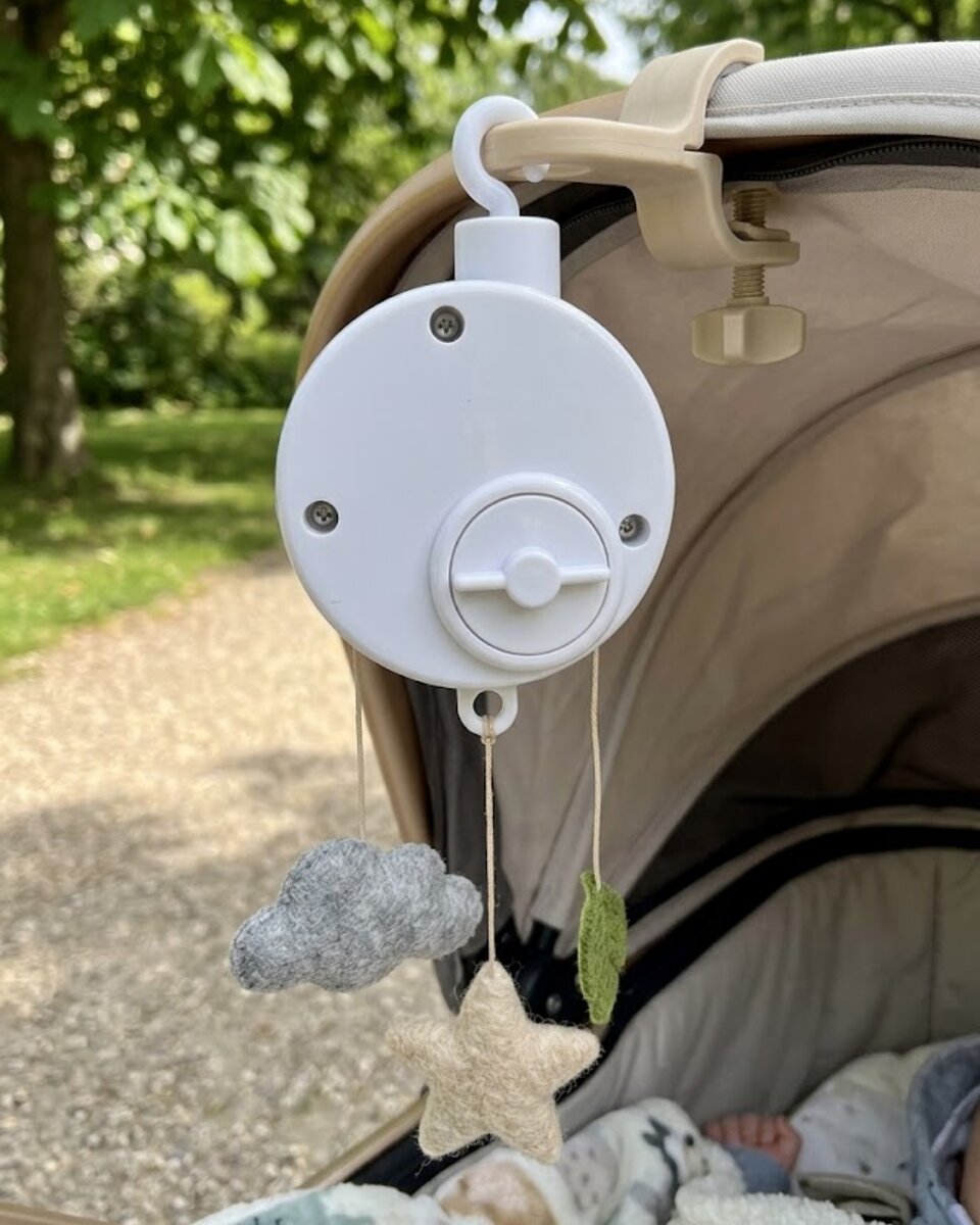 Müzikli Bebek Uyutucu Çekmeli Mekanik Müzik Kutusu Asılabilir Tasarım Müzikli Bebek Uyutucu Çekmeli Mekanik Müzik Kutusu Asılabilir Tasarım