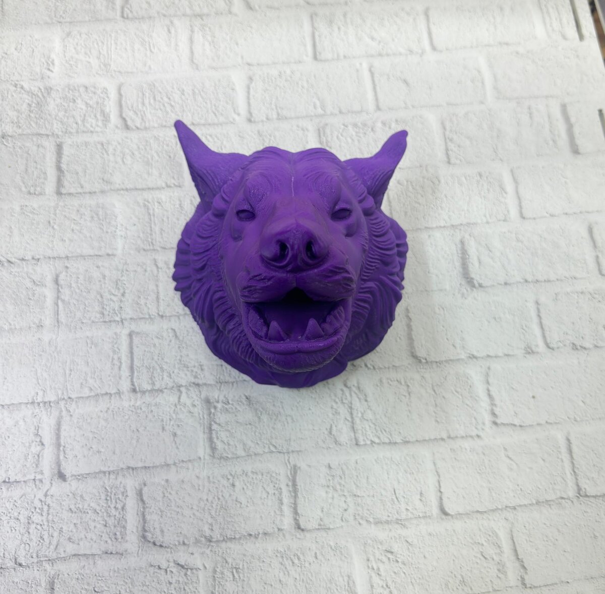 Mor Renk 3D Kurt Başı Duvar Dekoru Asılabilir Maskot Heykel 25x19 cm Mor Renk 3D Kurt Başı Duvar Dekoru Asılabilir Maskot Heykel 25x19 cm