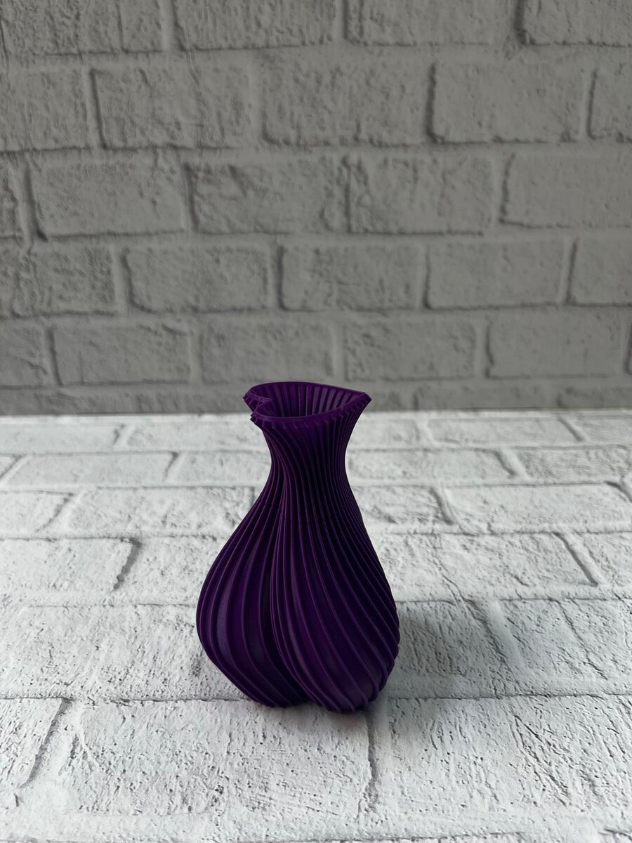 5 cm Mor Kalp Formlu Mini Vazo Modern Mini Dekor Ürünü 5 cm Mor Kalp Formlu Mini Vazo Modern Mini Dekor Ürünü