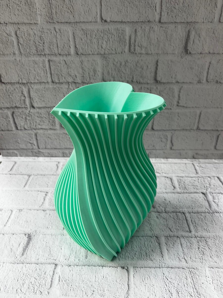 Kalpli Turkuaz Dekoratif Vazo 24 cm Modern Şık Tasarım Kalpli Turkuaz Dekoratif Vazo 24 cm Modern Şık Tasarım