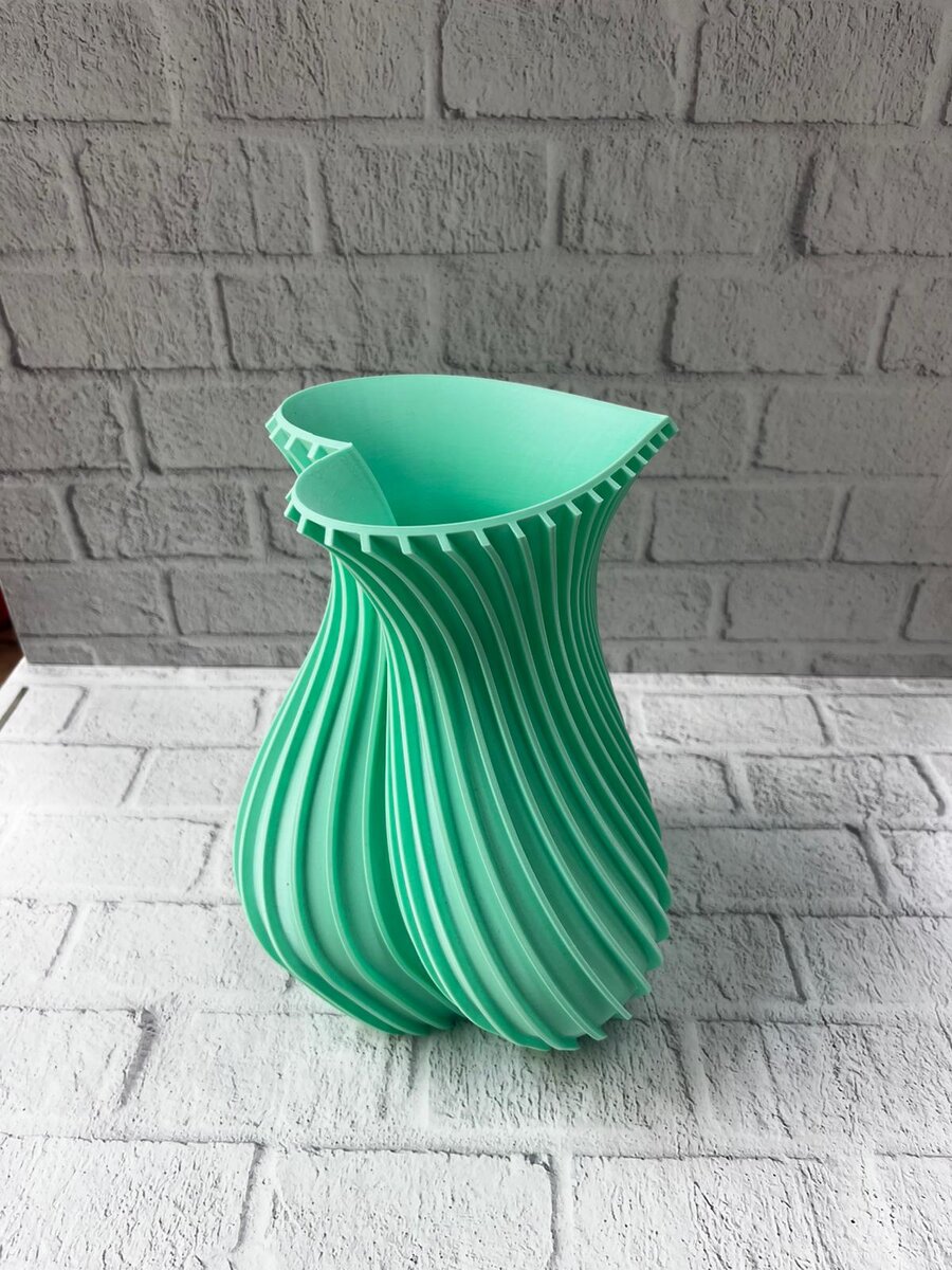 Kalpli Turkuaz Dekoratif Vazo 24 cm Modern Şık Tasarım Kalpli Turkuaz Dekoratif Vazo 24 cm Modern Şık Tasarım