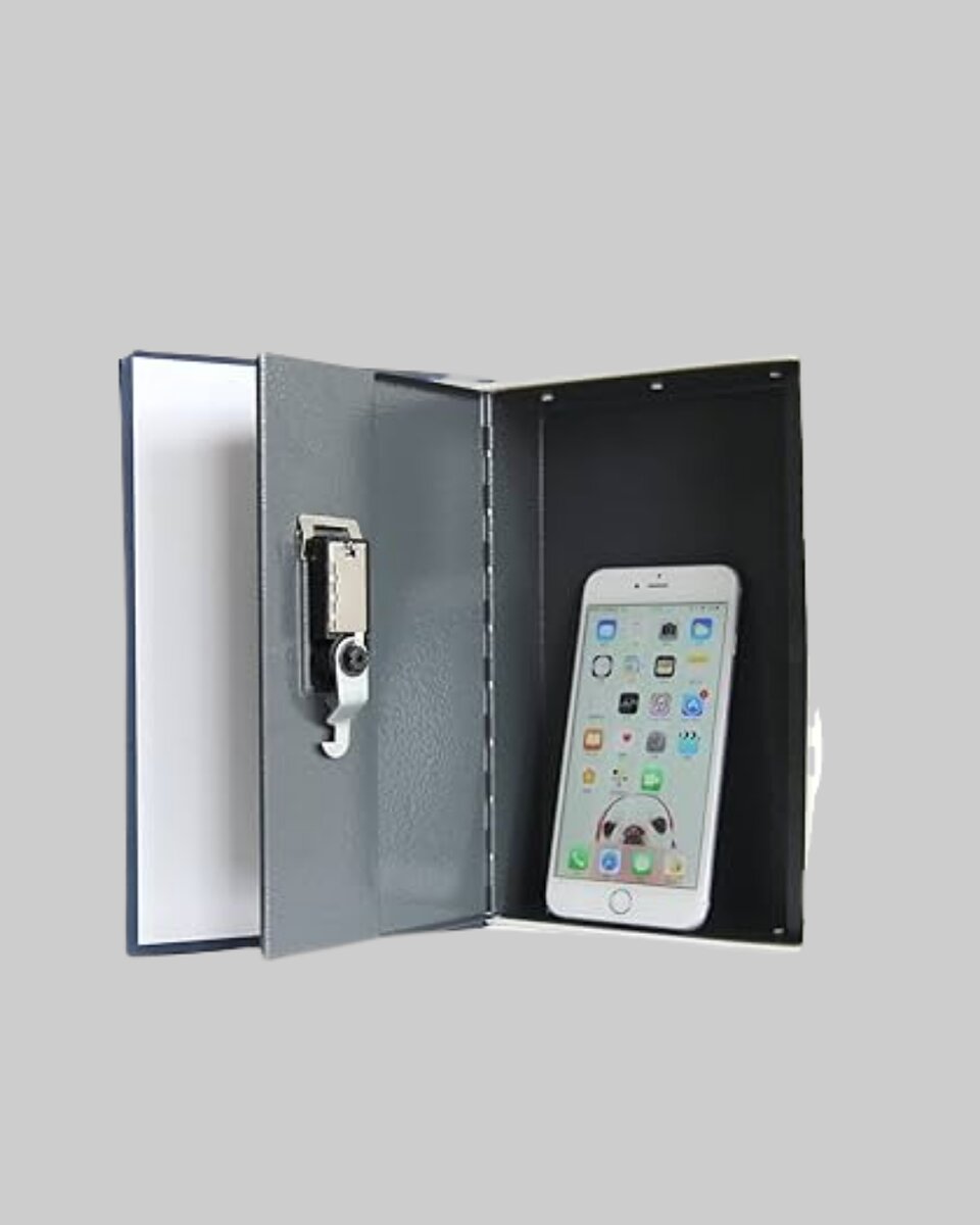 Gizli Kitap Kasa – Metal Gövdeli, Anahtarlı Gizli Kitap Kasa – Metal Gövdeli, Anahtarlı
