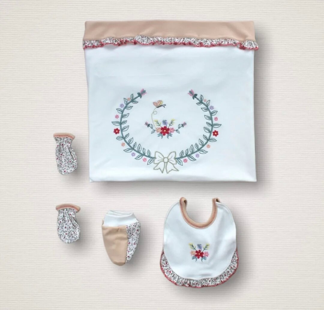Erguvan Taç Nakışlı Kız Bebek 10lu Zıbın Takımı Hastane Çıkışı Nar Çiçeği Erguvan Taç Nakışlı Kız Bebek 10lu Zıbın Takımı Hastane Çıkışı Nar Çiçeği