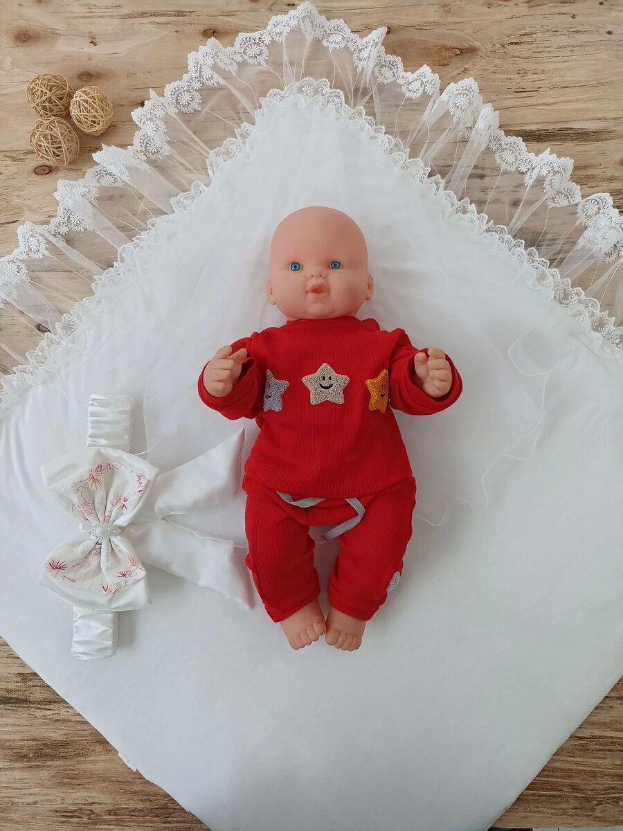 Yenidoğan Hanımeli Desenli Taç Nakışlı Delüks Kundak Bebek Battaniyesi Ekru Yenidoğan Hanımeli Desenli Taç Nakışlı Delüks Kundak Bebek Battaniyesi Ekru