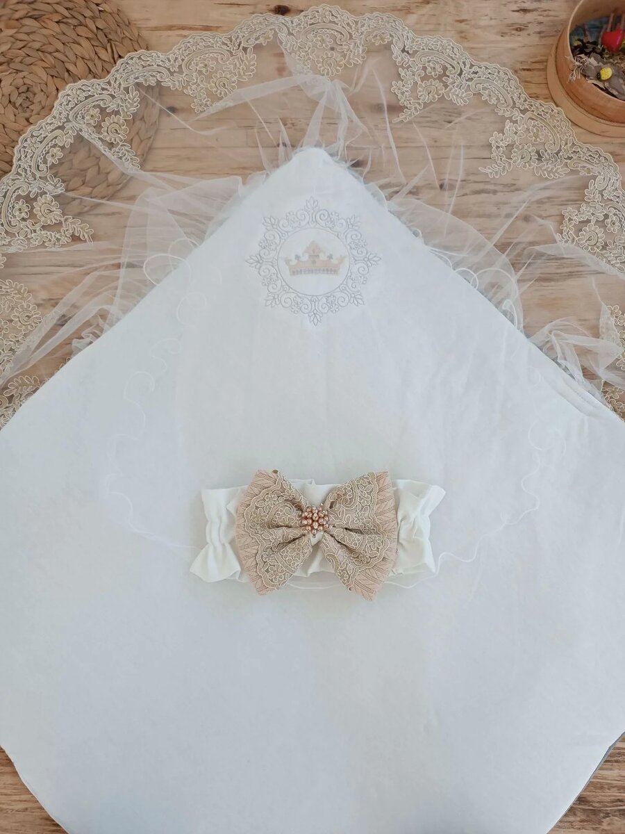 Yenidoğan Teri Cotton Taç Nakışlı Prizma Taş Kundak Bebek Battaniyesi Bej Yenidoğan Teri Cotton Taç Nakışlı Prizma Taş Kundak Bebek Battaniyesi Bej