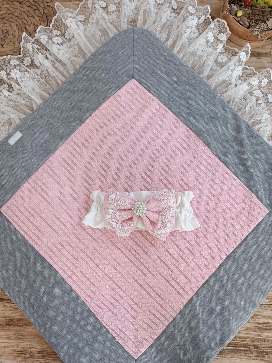 Yenidoğan Teri Cotton Taç Nakışlı Prizma Taş Kundak Bebek Battaniyesi Pembe Yenidoğan Teri Cotton Taç Nakışlı Prizma Taş Kundak Bebek Battaniyesi Pembe