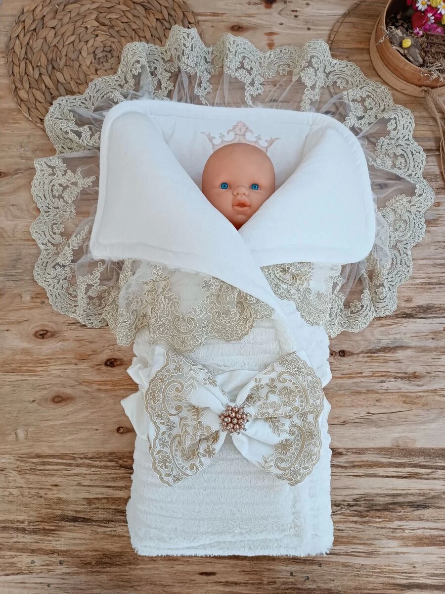 Yenidoğan Beyaz Wool Yün Kumaş Taç Nakışlı Trilüks Kundak Bebek Battaniyesi Beyaz Yenidoğan Beyaz Wool Yün Kumaş Taç Nakışlı Trilüks Kundak Bebek Battaniyesi Beyaz