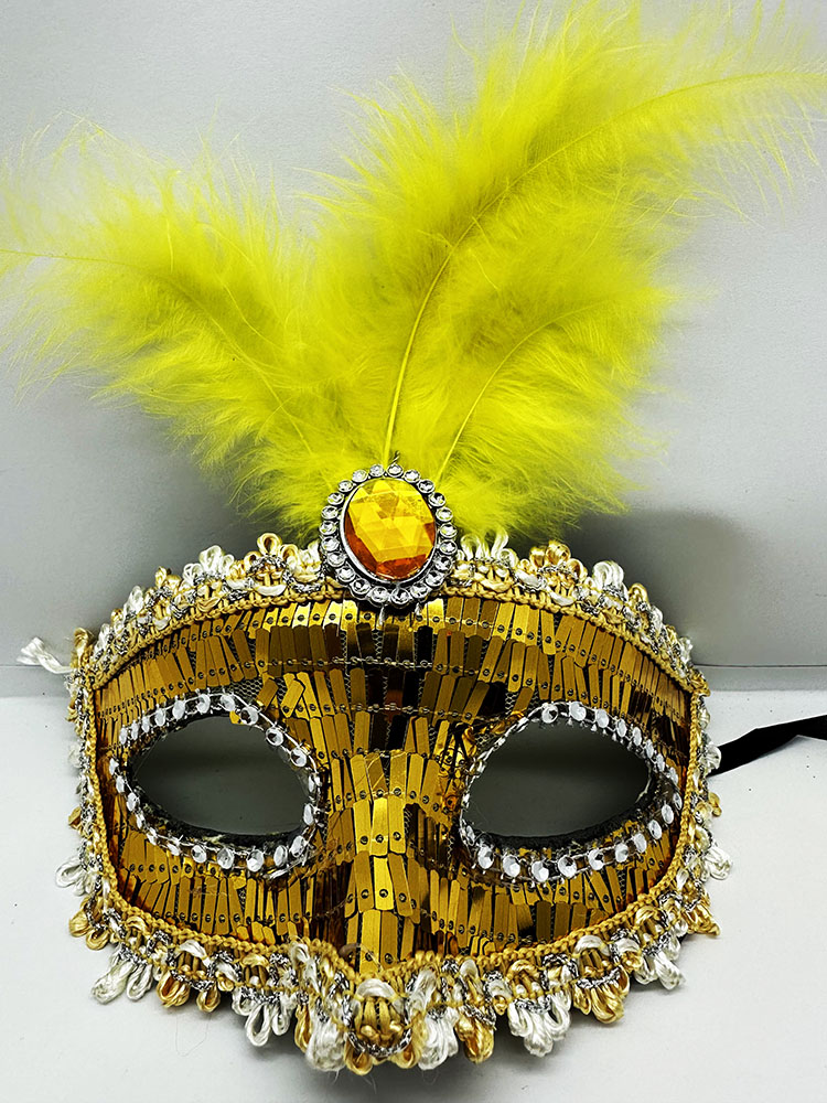 Altın Renk Payetli Pullu Tüylü Parti Maskesi 17x20 cm (CLZ)