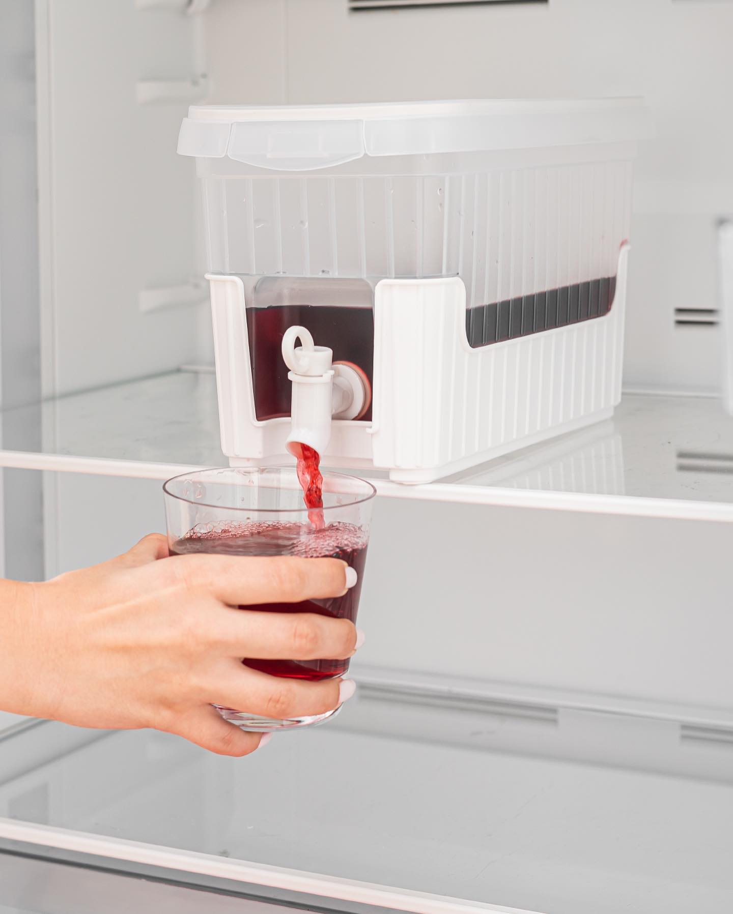 CLZ174 Beyaz Buzdolabı İçi Musluklu Ayaklı Su -Limonata - İçecek Sebili Piknik Bidonu 4 LT