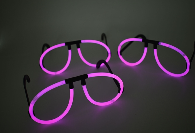 Karanlıkta Parlayan Fosforlu Glow Gözlük Fosforlu Gözlük Pembe Renk (CLZ)