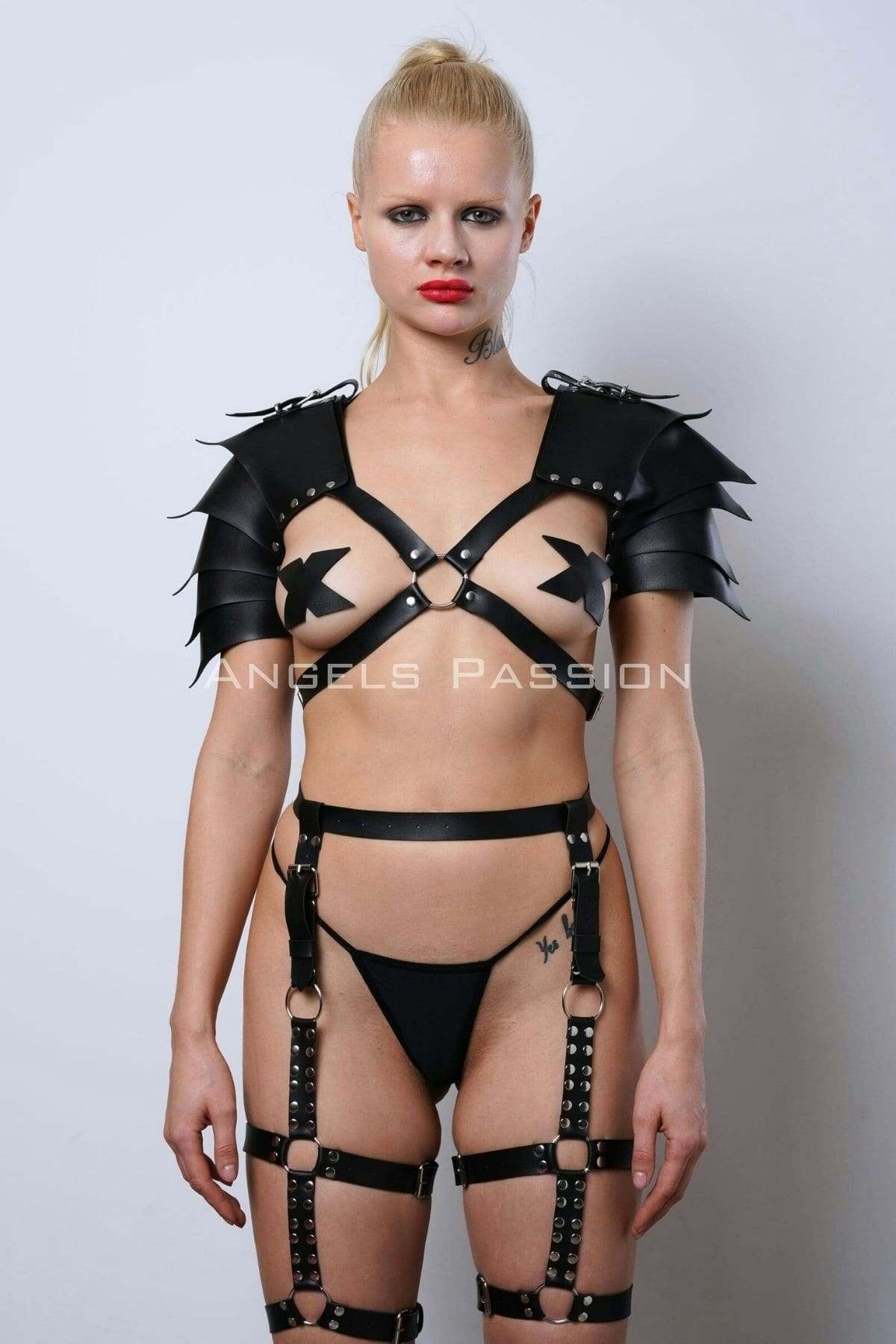 CLZ41 Kadın Gladyatör Cosplay Kostüm, Deri Jartiyer Harness Takım - Ürün Rengi:Siyah