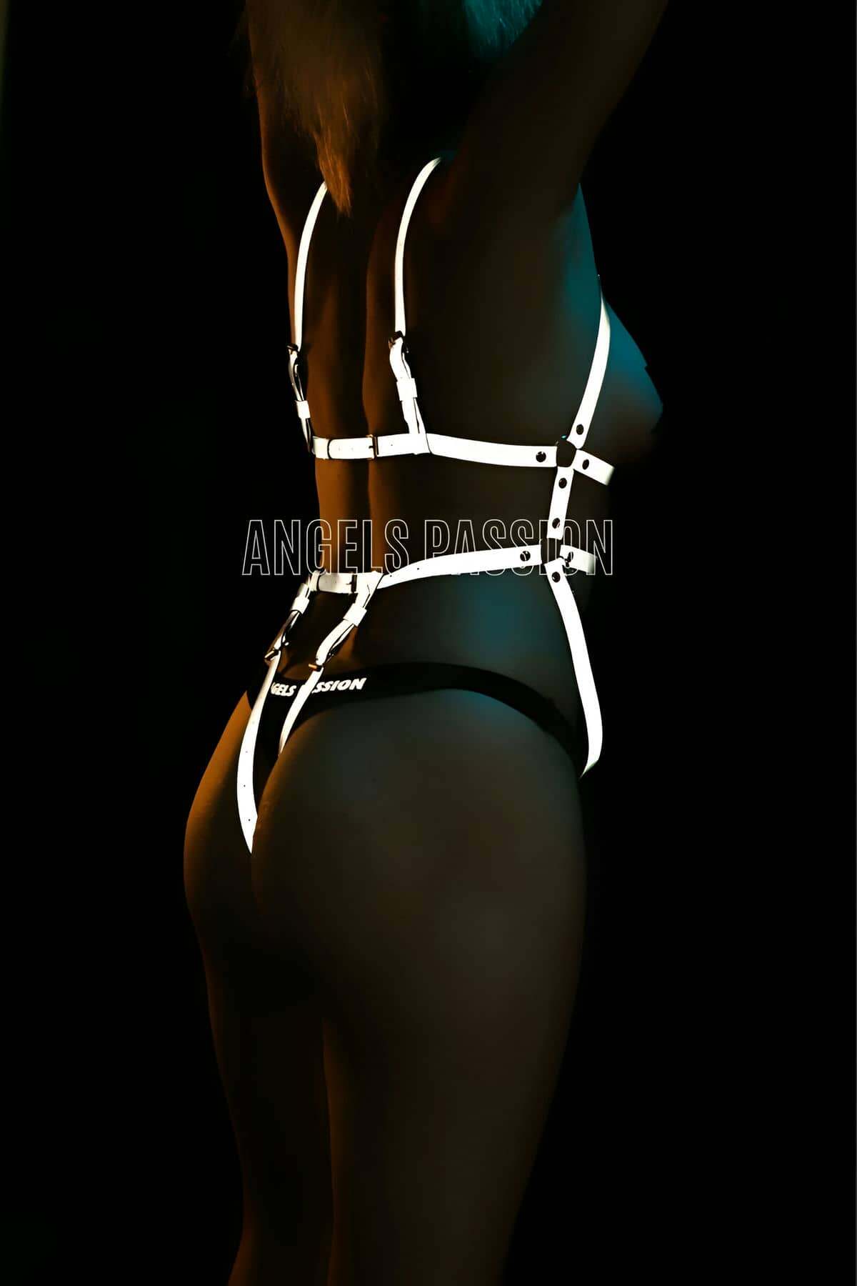 CLZ41 Karanlıkta Yansıyan Kadın Body Harness, Seksi Refletkörlü Bayan Harness - Ürün Rengi:Beyaz Reflektör