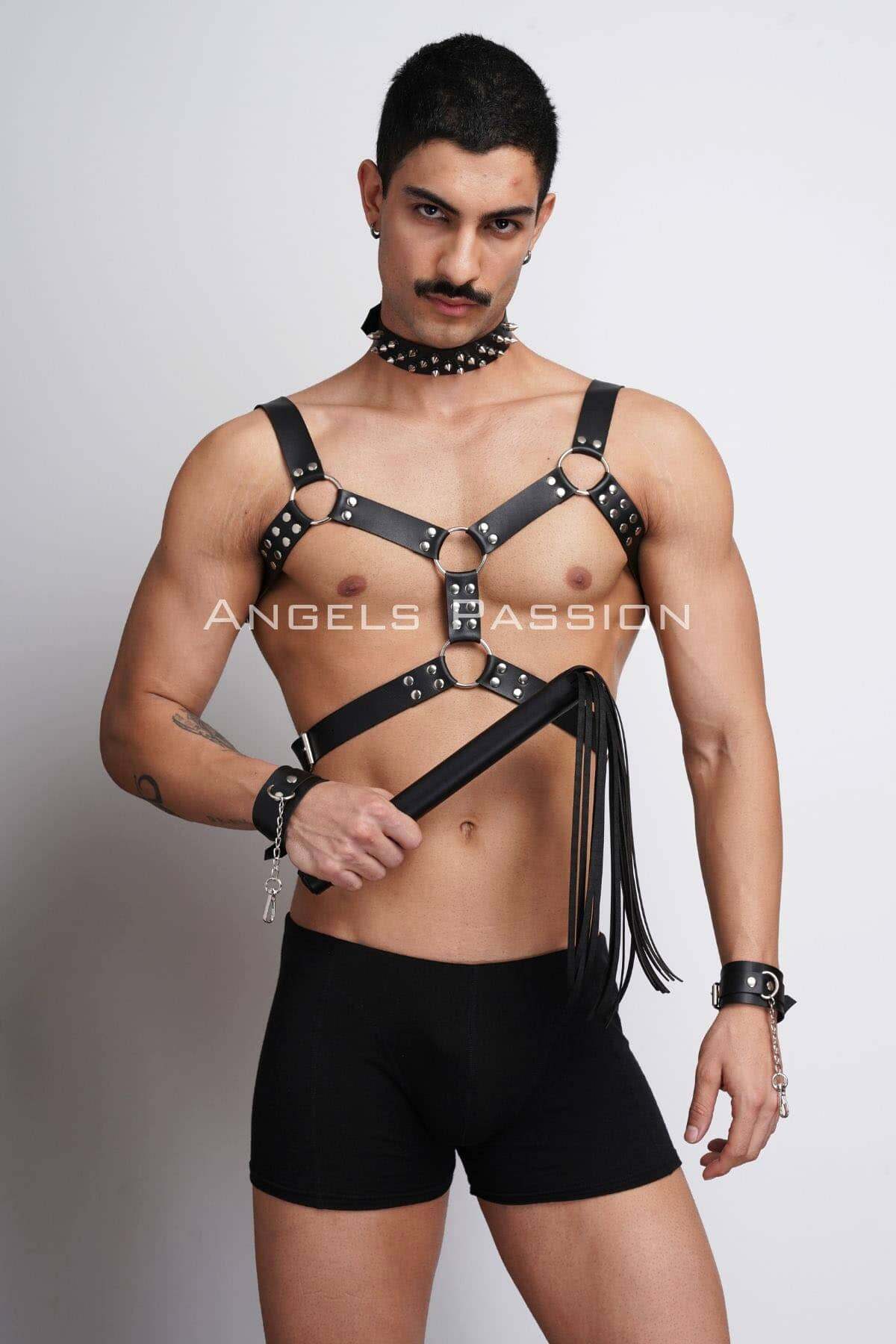 CLZ41 Kırbaç ve Çivili Choker Detaylı Erkek Fantazi Giyim, Deri Erkek Harness Takım - Ürün Rengi:Siyah