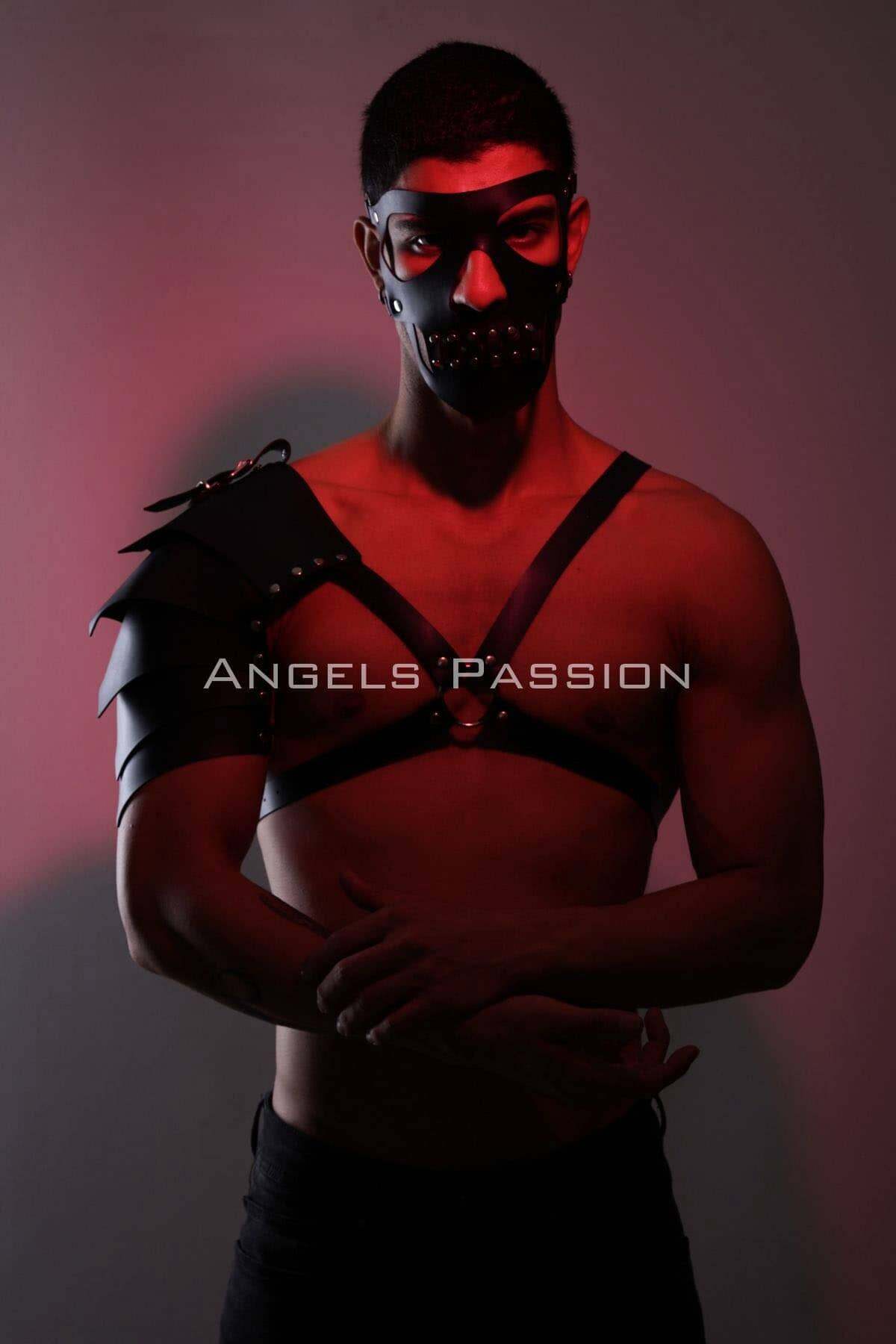 CLZ41 Maske Detaylı Tek Kol Barbar Kostüm Takım, Erkek Deri Cosplay Takım - Ürün Rengi:Kırmızı
