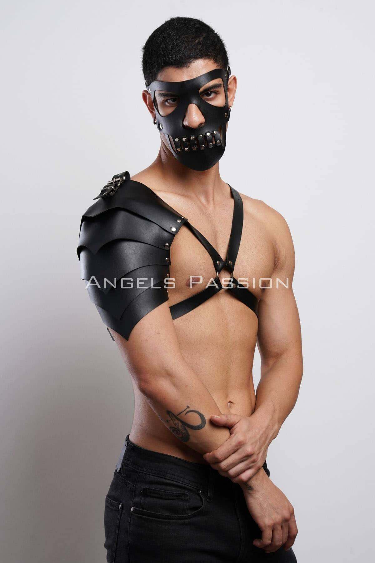 CLZ41 Maske Detaylı Tek Kol Barbar Kostüm Takım, Erkek Deri Cosplay Takım - Ürün Rengi:Siyah
