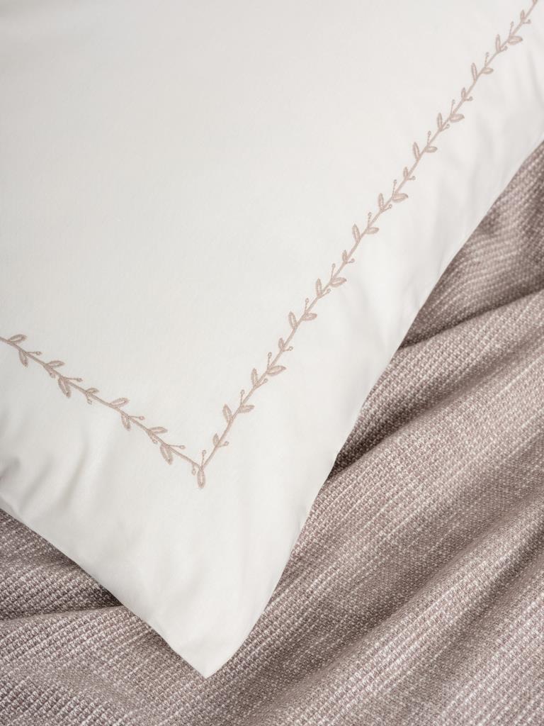 Embrova Şönil Çift Kişilik Yatak Örtüsü/Pike Takımı Loom Bej Embrova Şönil Çift Kişilik Yatak Örtüsü/Pike Takımı Loom Bej