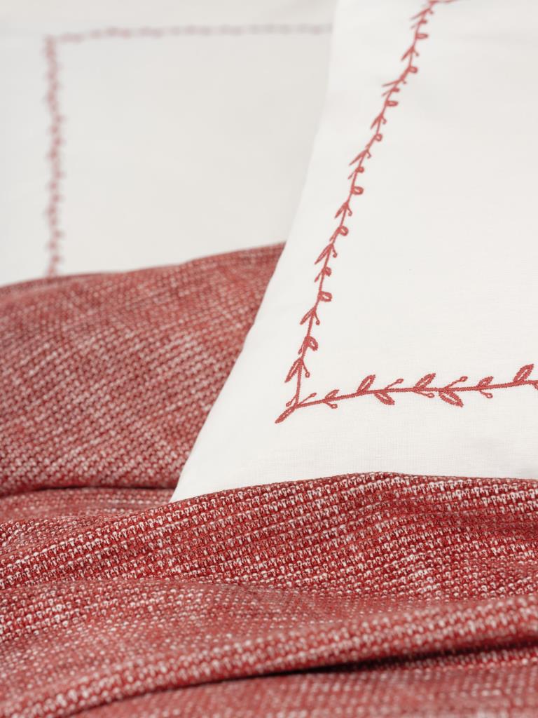 Embrova Şönil Çift Kişilik Yatak Örtüsü/Pike Takımı Loom Bordo Embrova Şönil Çift Kişilik Yatak Örtüsü/Pike Takımı Loom Bordo