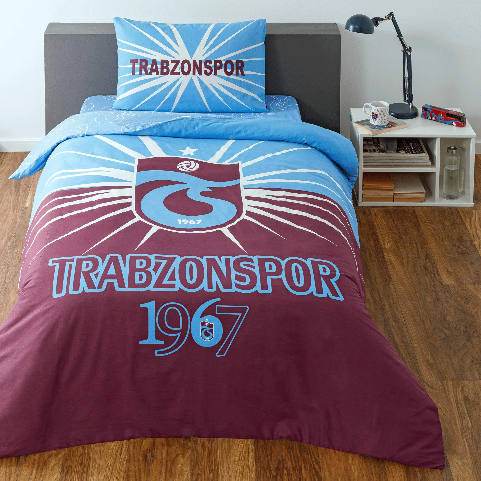 Trabzonspor Light Glow Tek Kişilik Nevresim Takımı Trabzonspor Light Glow Tek Kişilik Nevresim Takımı